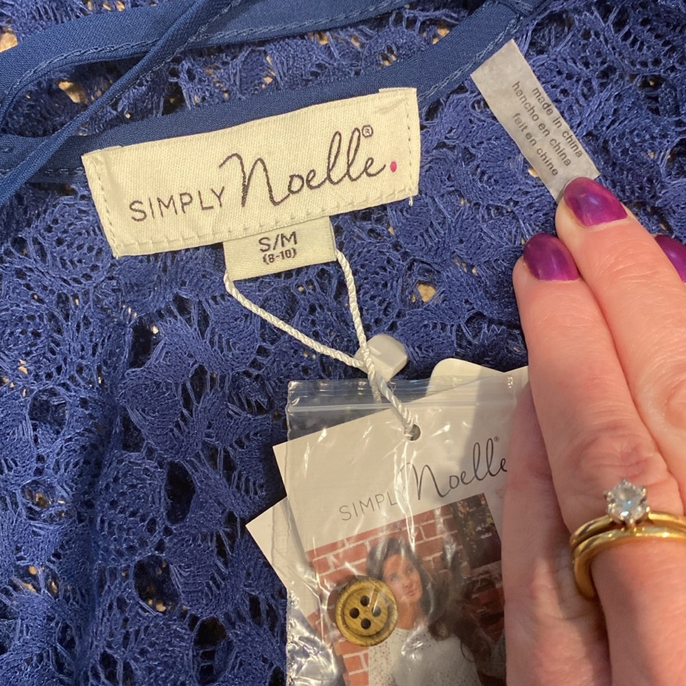 NWT Simply Noelle Open Weave Cross Back Top Blue S/M 8-10 - Picture 15 of 15
